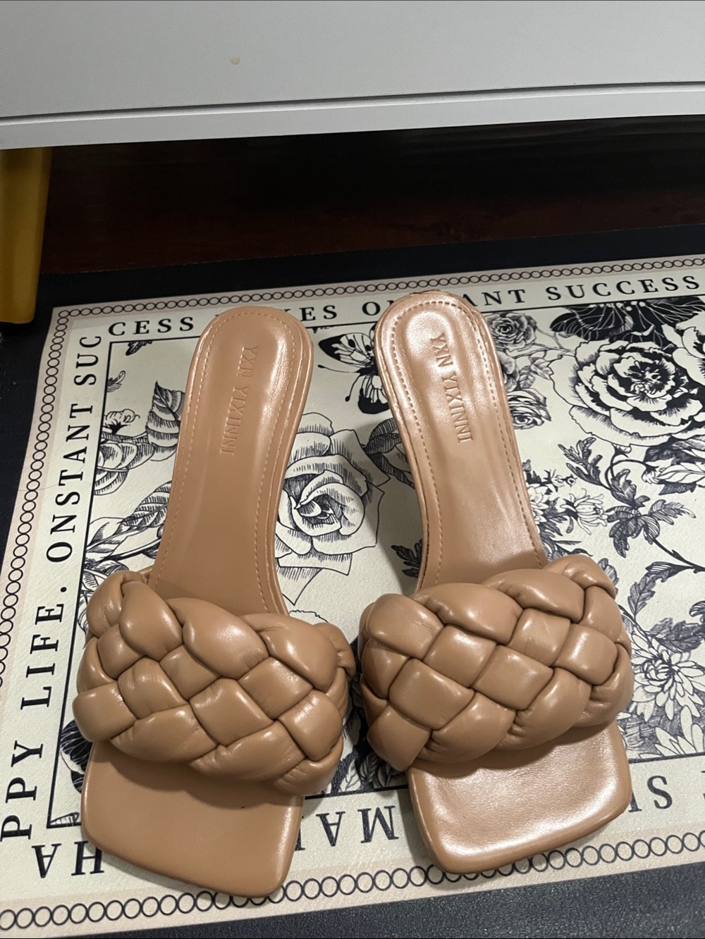 No Brand Tan Braided Slide Sandals
